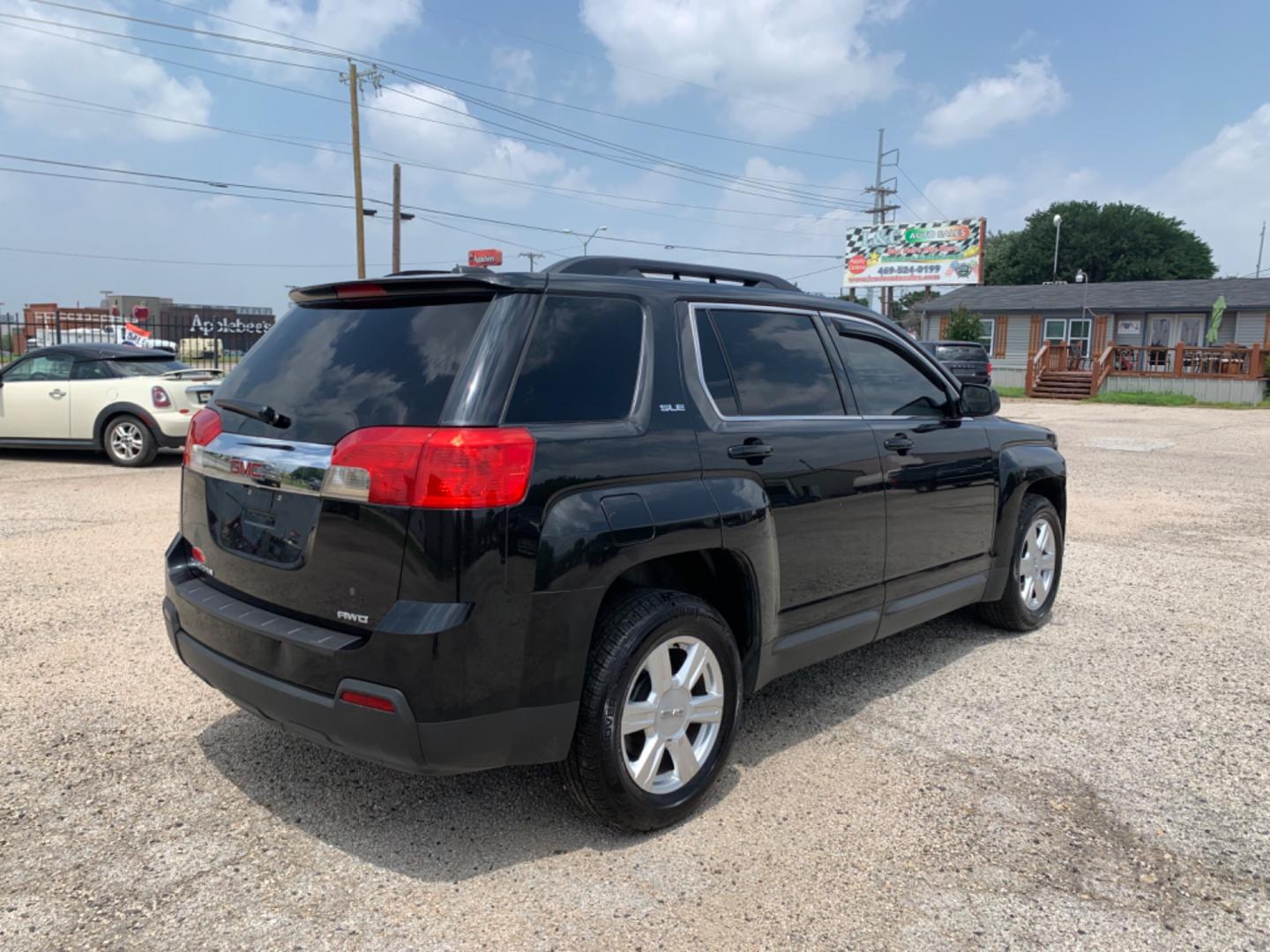 2015 Black /Black GMC Terrain SLE2 FWD (2GKFLWEK4F6) with an 2.4L L4 DOHC 16V FFV engine, Automatic transmission, located at 1830 North Belt Line Road, Irving, TX, 75061, (469) 524-0199, 32.834373, -96.993584 - Photo#2